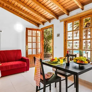 101 Bright, Pool View And Air Conditioning Playa de las Americas (Tenerife)