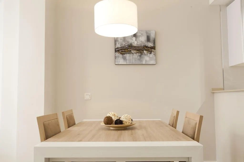 Apartamentos Pinar Malaga Centro Apartment